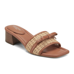 Rockport Women / Clarice Slip-On Sandals - Light Natural Leather