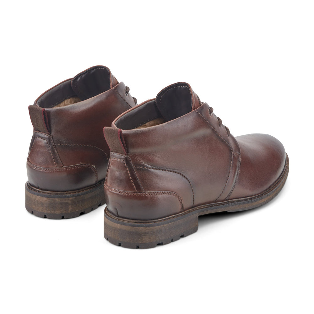 Rockport Men / Tolan Lace-Up Leather Chukka Boots - Medium Brown Leather