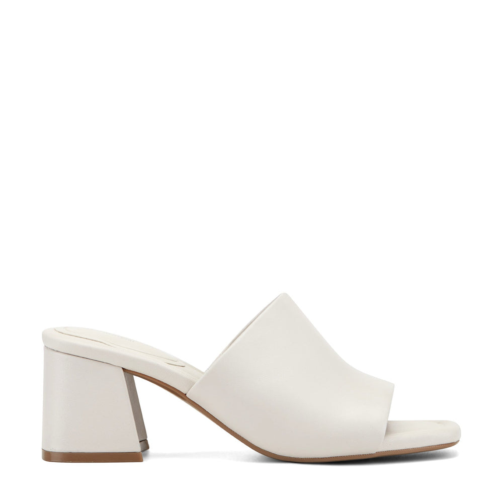 Rockport Women / Gracyn Slip-On Sandals - Ivory Leather
